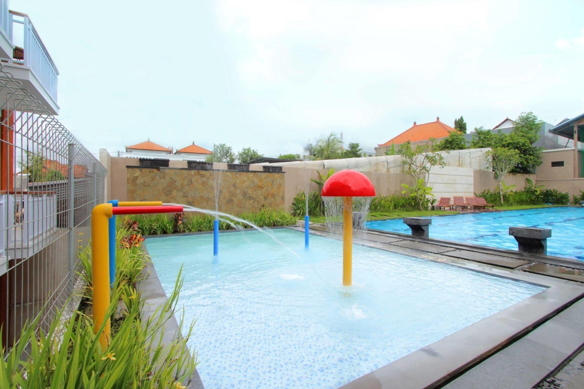 Umah Bali Suites And Residence Denpasar Exterior foto